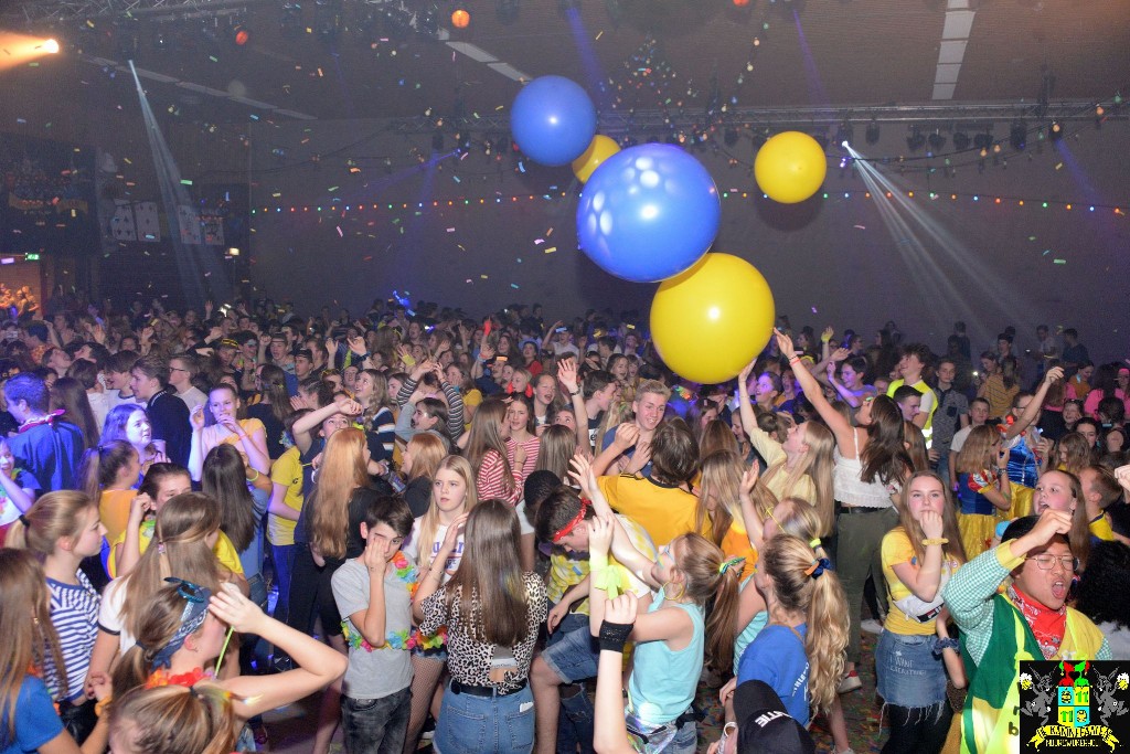 ../Images/Jeugddisco Kokkerhout bekent kleur 145.jpg